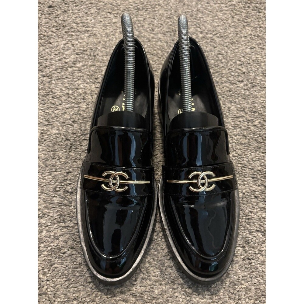 Chanel‎ Shoes Loafers Flats CC Logo Black Size 37 US 7